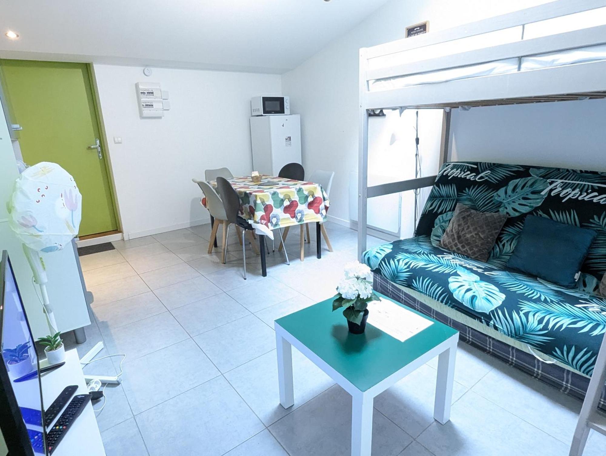 Appartement Entier Meuble A Beaumont Proche Futuroscope Et Poitiers Technopole Kültér fotó